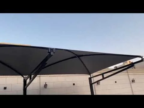 مقارنة مظلات القماش والمعدنية