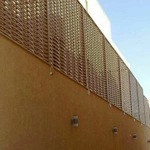 سواتر عالية الجودة للخصوصية والحماية